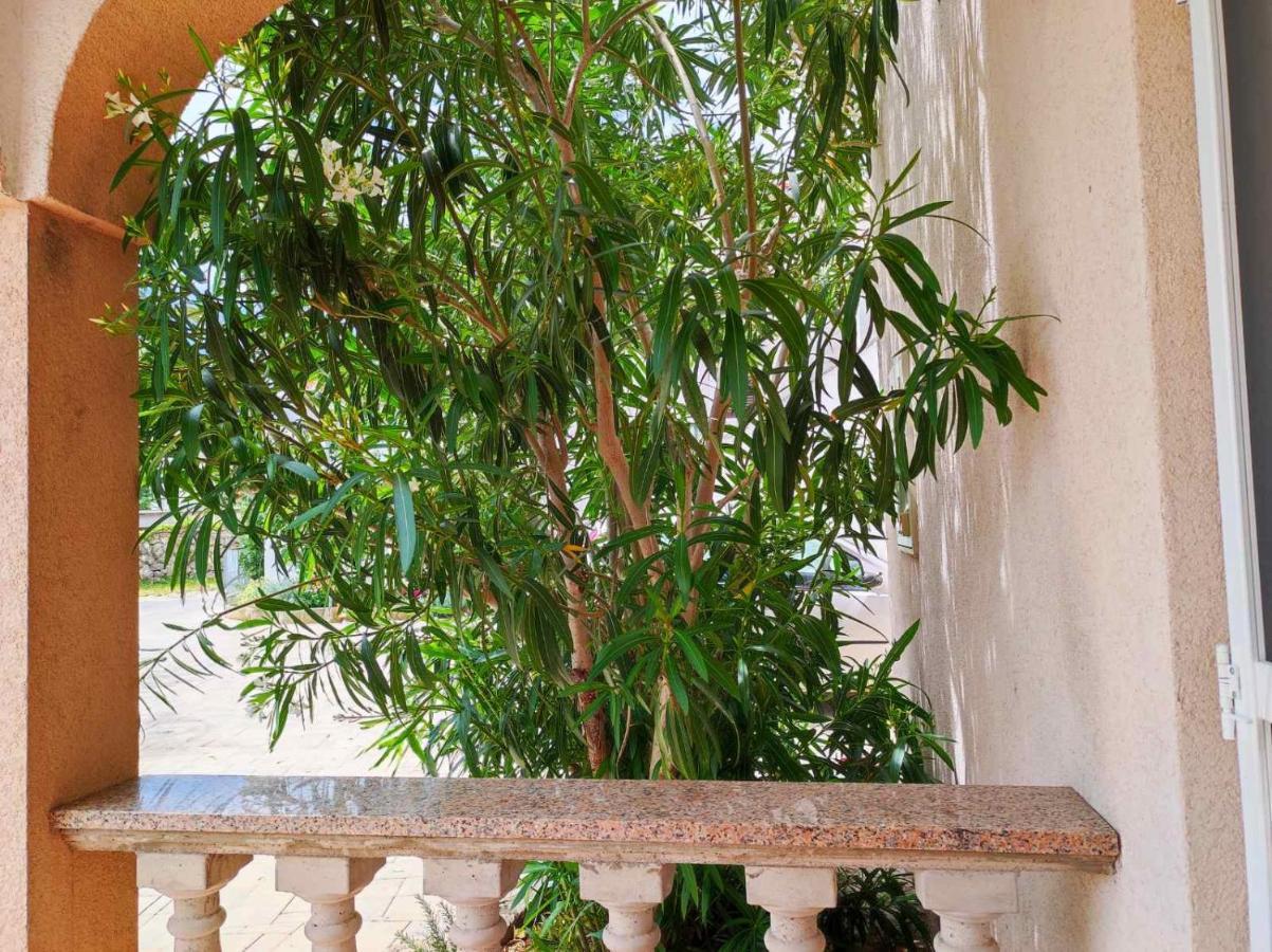 Apartment Rose Krk Town Dış mekan fotoğraf